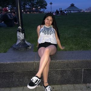 Meet your Posher, Emily